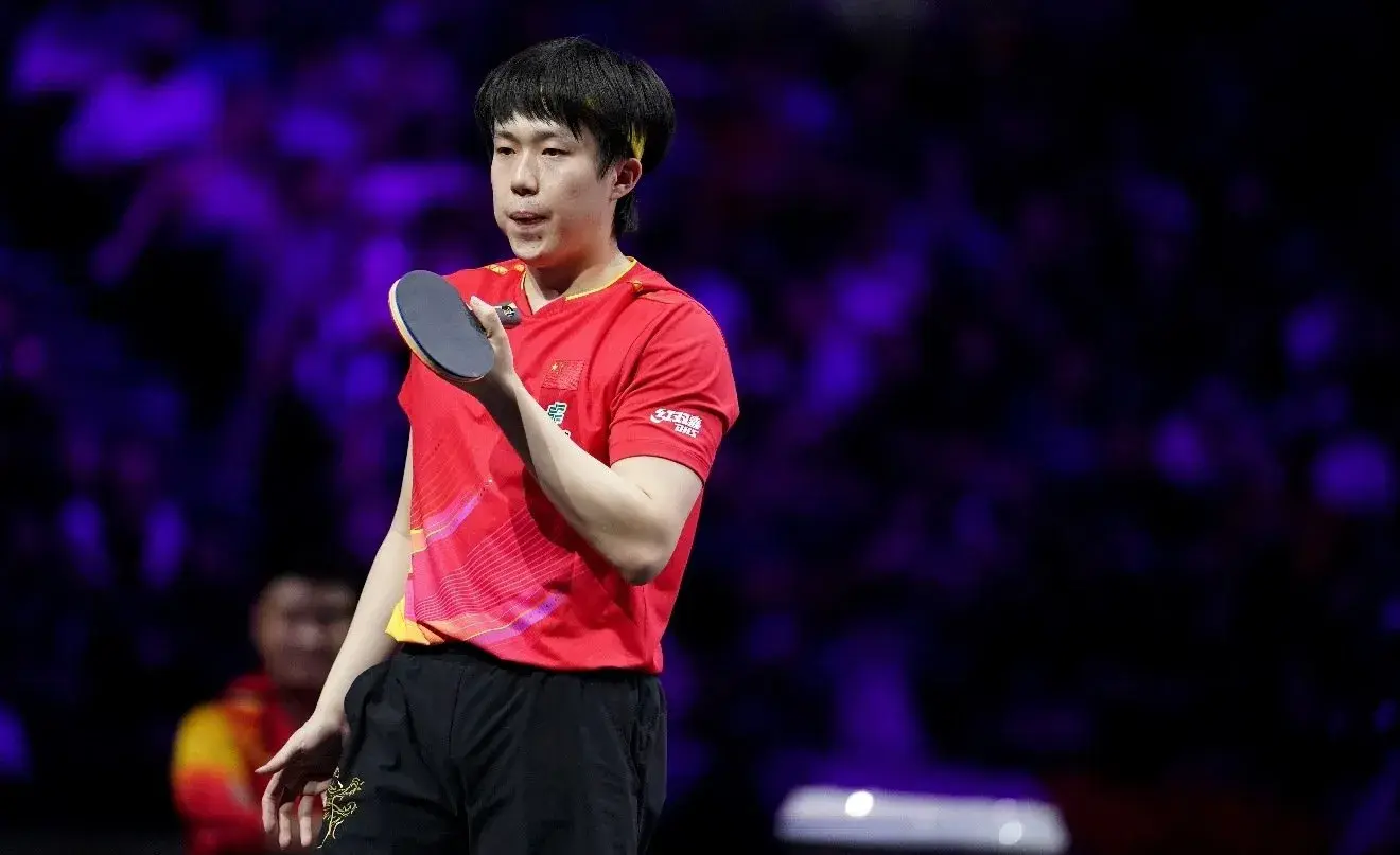 近百名棋手, 但是她凭借, 既有成名已 近百名棋手, 但是她凭借, 既有成名已