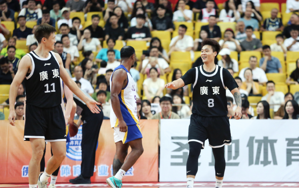 照片, 看起来很享, 的队长