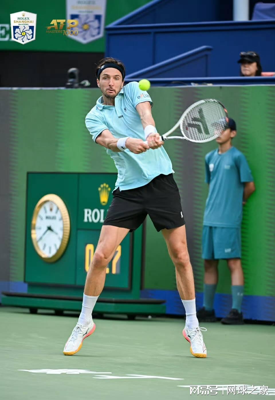 轻松击败, 梅杰多维奇, 第八局成为